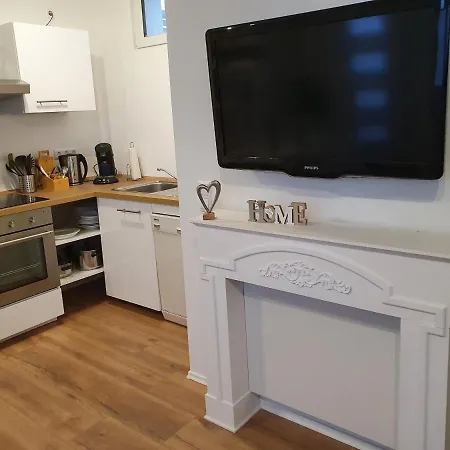 Kleine Suedpfalz Apartament Zeiskam