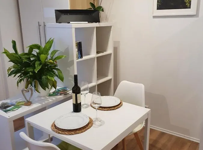 Kleine Suedpfalz Apartament Zeiskam